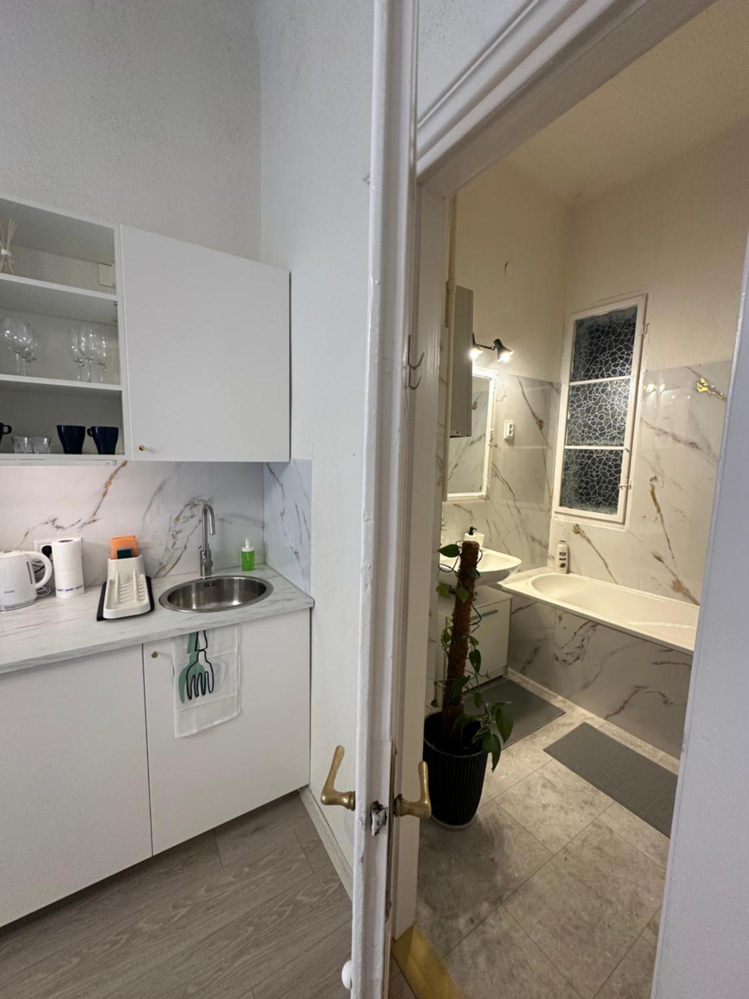 Deri Corner By Downtown Apartamento Budapest