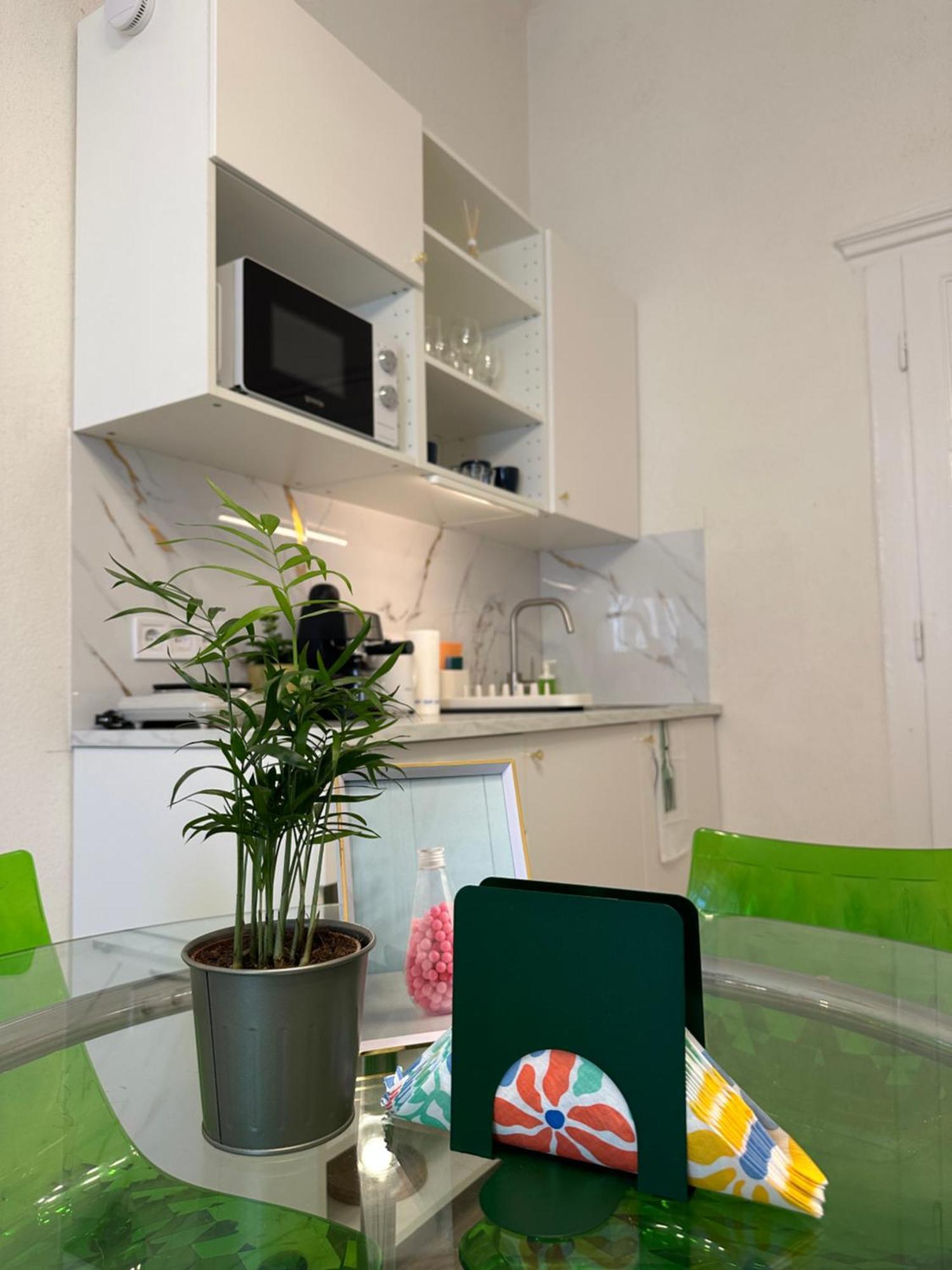 Deri Corner By Downtown Apartamento