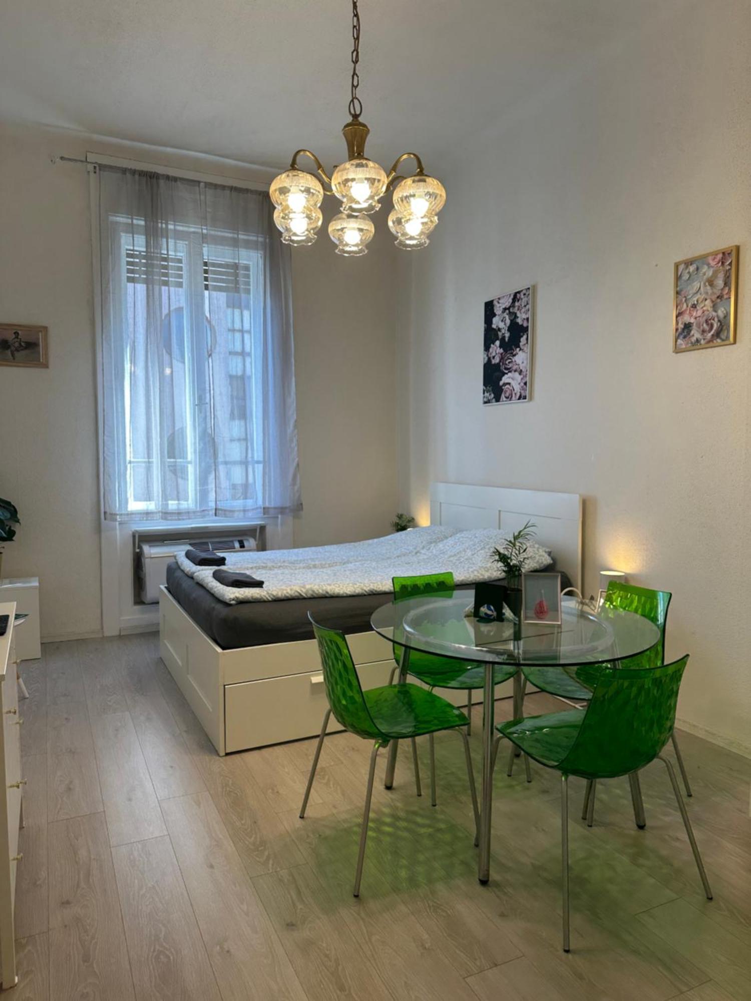 Apartament Deri Corner By Downtown