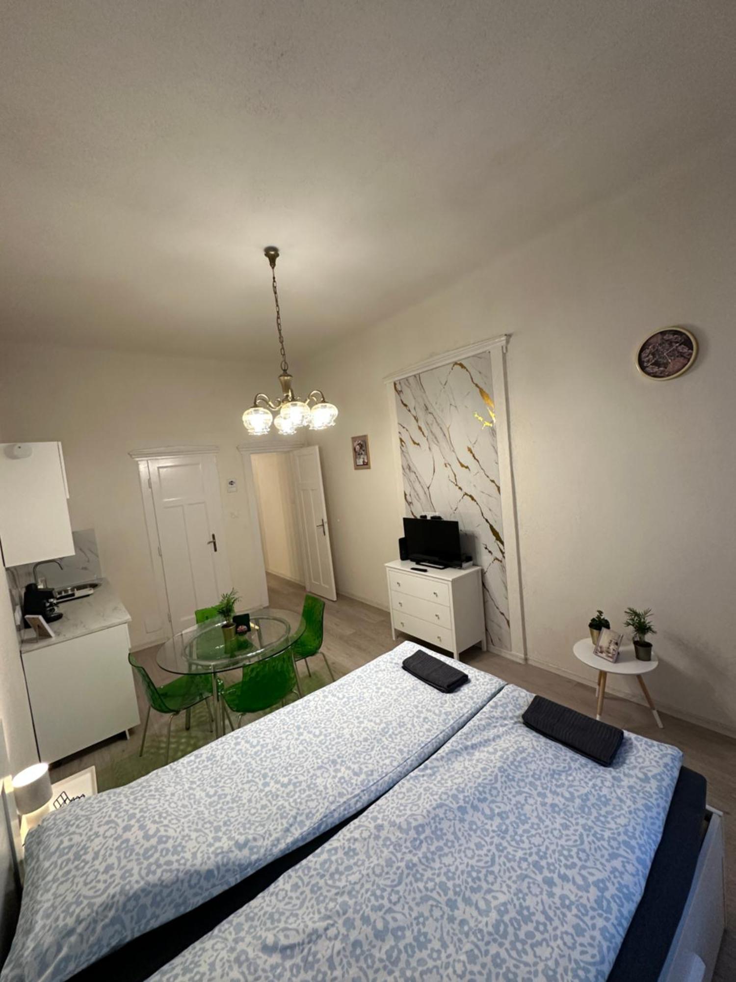 Apartament Deri Corner By Downtown