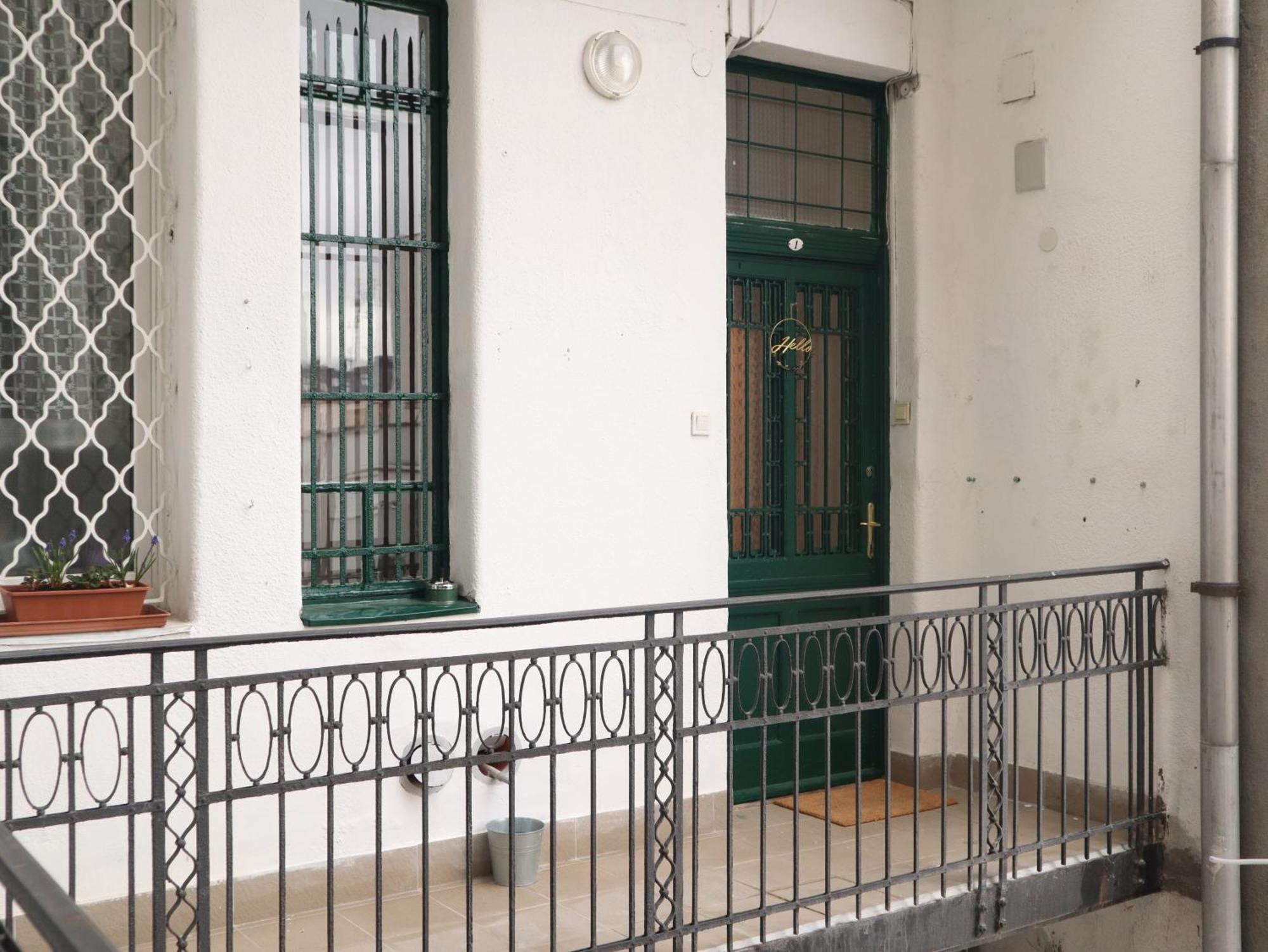 Apartament Deri Corner By Downtown